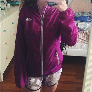 north face windbreaker